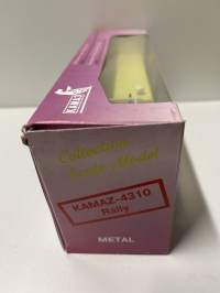 Neuvostoajan metalliauto 1/43 mitoissa. Edelleen alkuperäispakkauksessa.