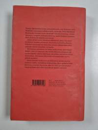 Kolme pienoisromaania