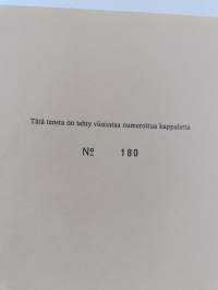Oppikoulu 1880-1980 : oppikoulu ja sen opettajat koulujärjestyksestä peruskouluun (numeroitu)