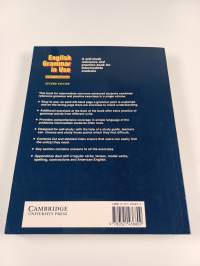 English Grammar in Use : A self-study reference and practice book for intermediate students (with answers)