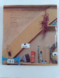 Laura Ashley : guide to country decorating