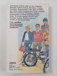 Eläköön, meillä on kerho!
