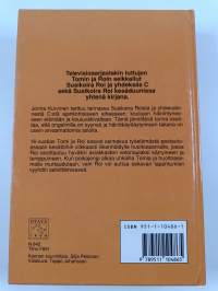 Susikoira Roin kaupunkiseikkailut : Susikoira Roi ja yhdeksäs C ; Susikoira Roi kesäduunissa