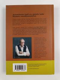 Automiesten kylä : pienoisromaani