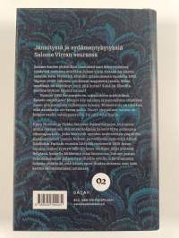 Sakset tyynyn alla
