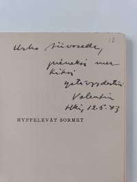 Hyppelevät sormet (signeerattu, tekijän omiste)