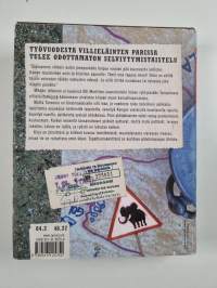 Norsuja tiellä! : vuosi Tansaniassa