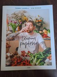 Teemun pöydässä