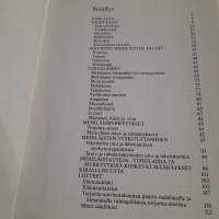 Mehiläisten taudit ja tuholaiset ( kuva Varroapunkki )