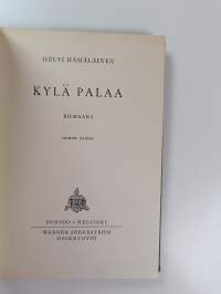 Kylä palaa