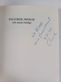 Politiker, minkar och annat onödigt (signeerattu, tekijän omiste)