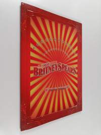 The Circus Starring Britney Spears : Tour 2009 -kiertuekirja