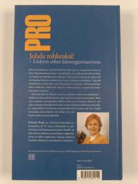 Johda rohkeaksi! : liiderin arkea kiireorganisaatiossa (signeerattu, tekijän omiste)