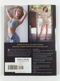 Available Light Glamour Photography : Professional Techniques for Digital Photographers