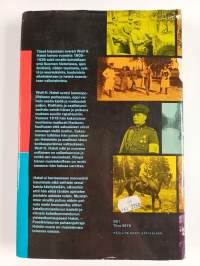 Mies elää aikaansa : muistelmat 1 1905-1939