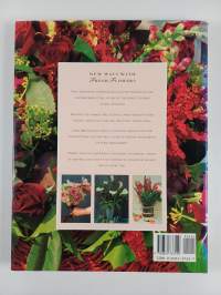 New Ways with Fresh Flowers : 50 Inspirational Projects for Contemporary Floral Designers