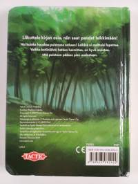 Pikkupandat leikkipuistossa