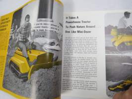 Struck Mini-Dozer kit - Build your own crawler tractor -sales brochure / myyntiesite, rakennussarjana toimitetty mini puskutraktori
