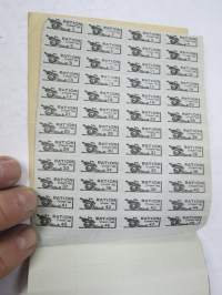 War Ration Book nr 3, Mildred C. Erickson -II MS aikainen amerikkalainen säännöstelykuponkikirjanen, huomaa &quot;Ration Stampien´en&quot; kuvat - tykit, panssarivaunut...