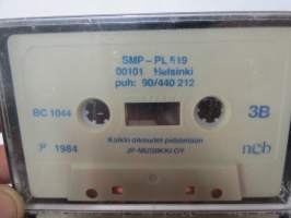 SMP (Suomen Maaseudun Puolue) BC 1044 SMP 25 vuotta 1959-1984 kasetit avaamattomassa pakkauksessa, sisältävät mm. Veikko Vennamo &amp; Niilo salpakari &amp; Reino Pakkanen..