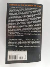 Destiny&#039;s Forge - A Man-Kzin Wars Novel