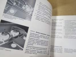 Mercedes-Benz 1013, 10 17, 1213, 1217, 1413, 1417, 1613, 1617 -käyttöohjekirja