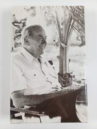 Getting to know the General : the story of an involvement