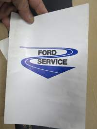 Ford - Auto-Iiro Ky Rauma - Laitila -auton mukana toimitettu kansio