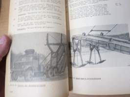 A 052/1/227  - 73 mm Schwere mechanisierte Begleitbrücke TMM-3 Beschreibung und Nutzung -itäsaksalainen siltakuorma-auto, teknisiä ominaisuuksia &amp; käyttöohje
