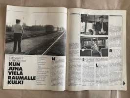 Kotiliesi 1988 nr 12, Eila Hiltunen, Euran Paperin teollisuusalue Kauttualla, rakuunat lähtevät (Lappeenranta)