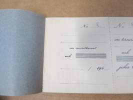 Kuittilomakkeita, 1940-luvun kuittivihko, jossa 50 kpl (lyijykynällä numeroituja) kuitteja