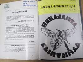 Mehiläishoitaja-lehti -erä lehtiä vv. 1965-1977, kansioissa, kaikki vuodet eivät ole täydellisiå - katso kuvat!