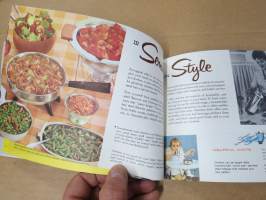 Carefree living with Stainless Steel - Union Carbide Corporation - ruostumattoman teräksen käyttö jokapäiväisessä elämässä