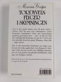 Tordyveln flyger i skymningen : en beskrivning av vissa händelser i Ringaryd i Småland