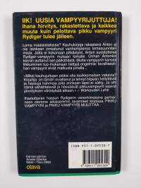 Pikku vampyyri matkustaa