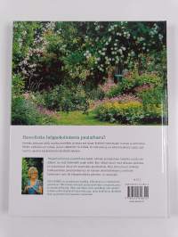 Helppohoitoinen puutarha : perennoja ja vanhanajan ruusuja