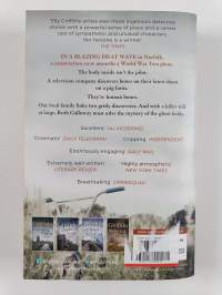 The ghost fields : a Dr Ruth Galloway mystery