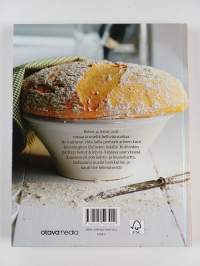 Kotilieden parhaat keitot &amp; leivät