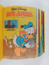 Aku Ankka vuosikerta 1995 (n:o 1-52B, 2 kansiossa)