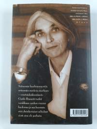 Seitsemän syntiä : komisario Guido Brunettin tutkimuksia