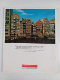 Hamburg - The Illustrated traveller&#039;s companion