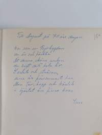 Pojo sockens historia 1-3 (signeerattu, tekijän omiste, numeroitu)