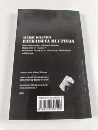 Ratkaiseva muuttuja (signeerattu, tekijän omiste)