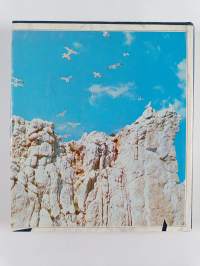 Wanderlust: 25 Travel Accounts and Diaries II