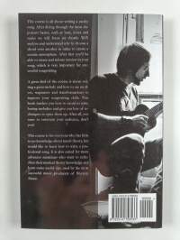 Complete Songwriting Manual - A Comprehensive Songwriting Guide for Beginners and Professionals