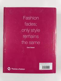 Fashionbox : the immortal icons of style