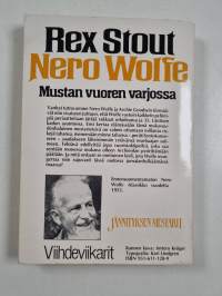 Mustan vuoren varjossa