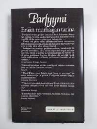 Parfyymi : erään murhaajan tarina