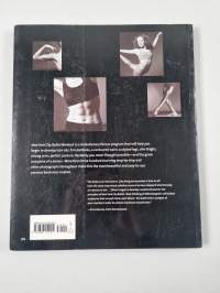 New York City Ballet workout : fifty stretches and exercises anyone can do for a strong, graceful, and sculpted body - Fifty stretches and exercises anyone can do...