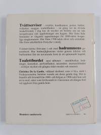 Gamla ting från badrum och boudoir